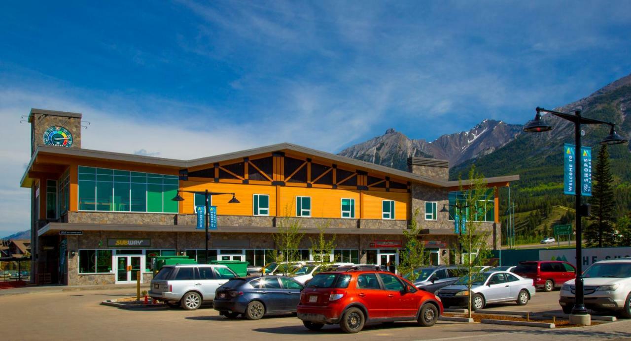 Canmore Downtown Hostel Dış mekan fotoğraf